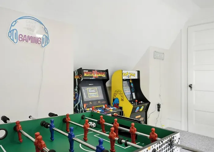 Сasa de vacaciones 6 Bedroom - Game - Free Parking - Near Stadiums *