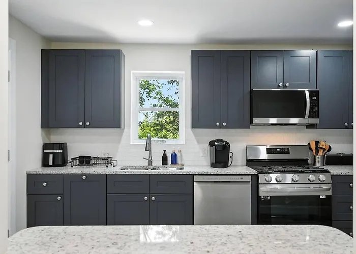 6 Bedroom - Game - Free Parking - Near Stadiums Сasa de vacaciones Pittsburgh