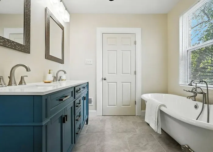 Сasa de vacaciones 6 Bedroom - Game - Free Parking - Near Stadiums Pittsburgh