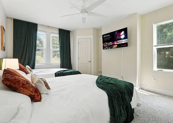 Сasa de vacaciones 6 Bedroom - Game - Free Parking - Near Stadiums