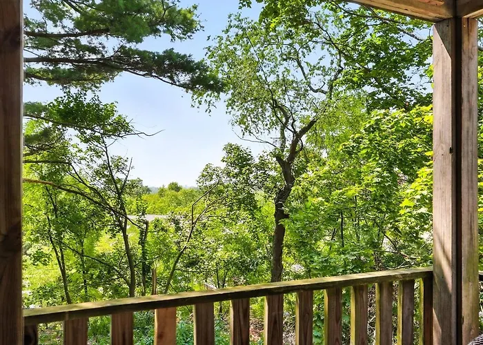6 Bedroom - Game - Free Parking - Near Stadiums Pittsburgh